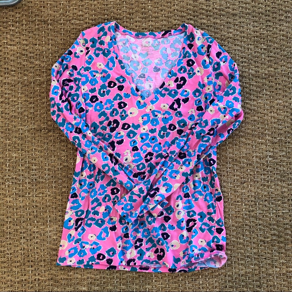 EUC. Lilly Pulitzer long sleeve tshirt. Small.